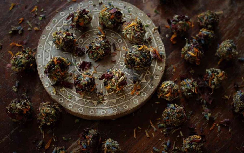 Selbstgemachte Räucherkugeln