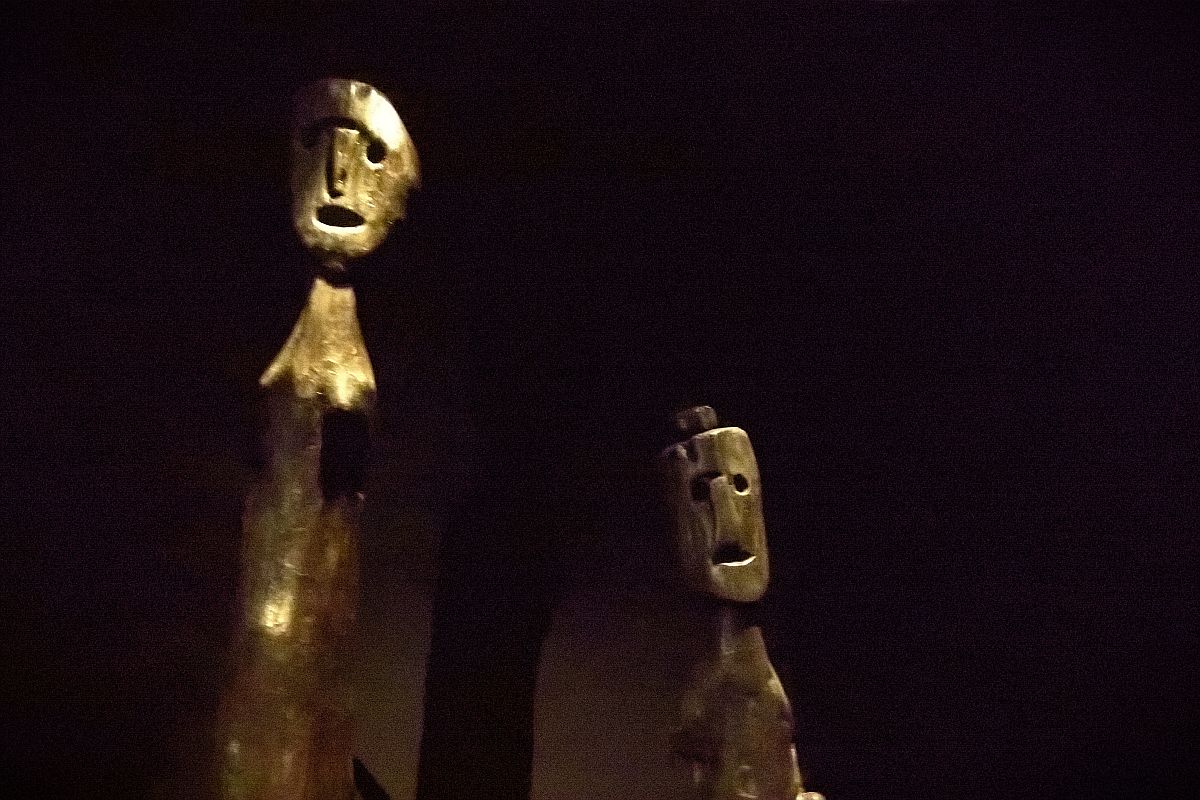 Pfahlgötter im Museum Schloss Gottorf